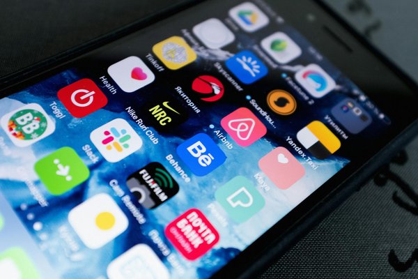 Revolutionizing UK Construction: Harnessing VR Technology for Enhanced Project Visualization